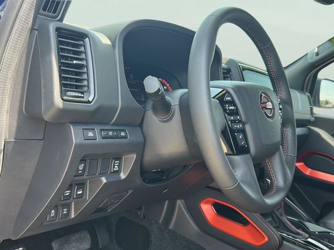 Used 2023 Nissan Frontier PRO-4X w/ Pro-4X Premium Package AWD/4WD image 12