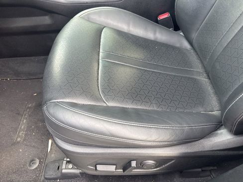 Used 2022 Kia Sorento S w/ Panoramic Sunroof Package FWD image 19