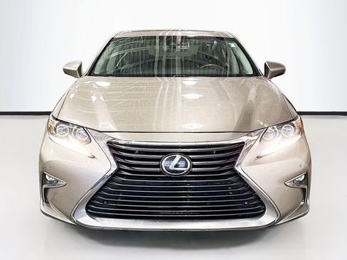 Used 2018 Lexus ES 350 image 4