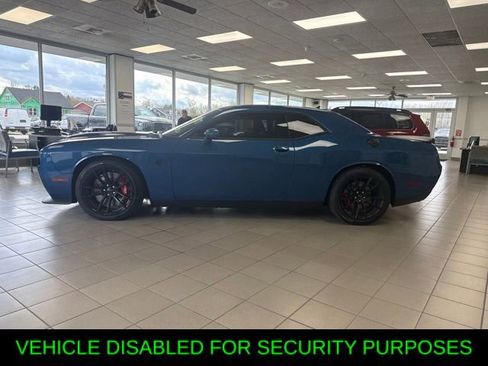 Used 2023 Dodge Challenger SRT Hellcat w/ Driver Convenience Group RWD image 2