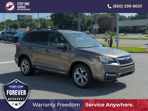 Used 2017 Subaru Forester 2.5i Touring AWD/4WD image 9