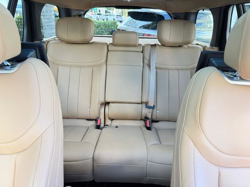 Used 2024 Land Rover Range Rover Long Wheelbase Autobiography image 53