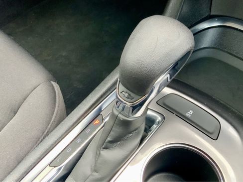 Used 2023 Chevrolet Malibu LT image 47