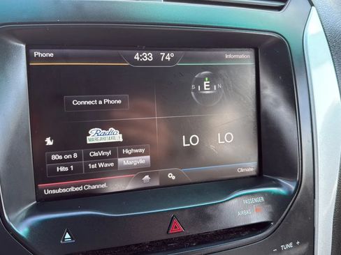 Used 2014 Ford Explorer XLT w/ Equipment Group 201A FWD image 28