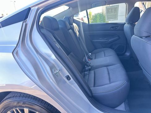 Used 2024 Nissan Altima 2.5 SV image 39