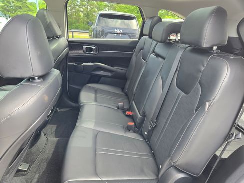 Used 2025 Kia Sorento S w/ Panoramic Sunroof Package FWD image 32