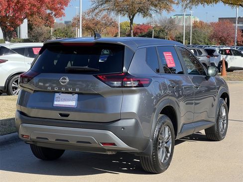 Certified 2023 Nissan Rogue S image 4