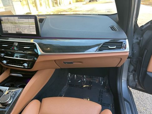 Used 2023 BMW 540i w/ M Sport Package image 24