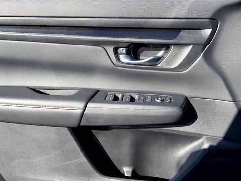 Used 2025 Honda CR-V LX image 22