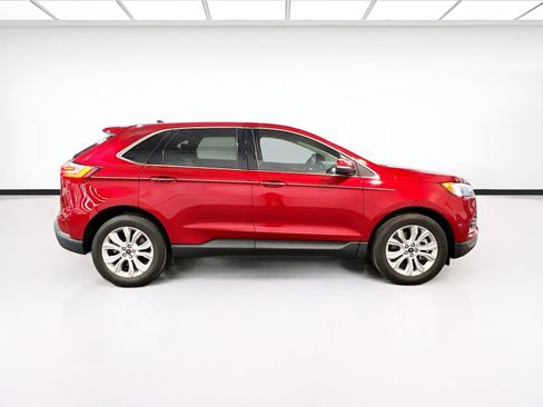 Used 2023 Ford Edge Titanium image 25