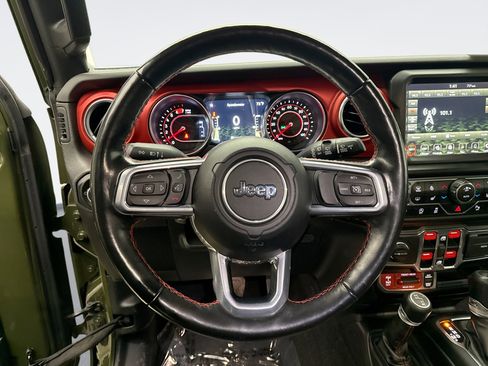 Used 2021 Jeep Wrangler Unlimited Rubicon image 12