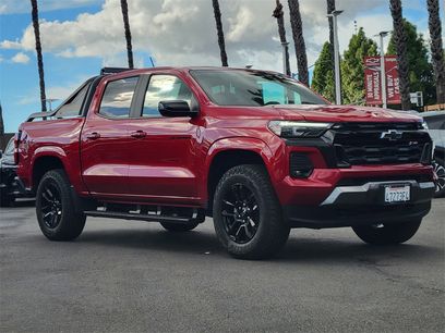 Used 2025 Chevrolet Colorado Z71 w/ Midnight Edition