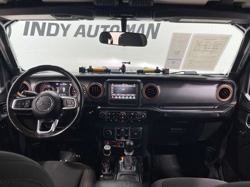 Used 2021 Jeep Gladiator Mojave w/ Cold Weather Group AWD/4WD image 16