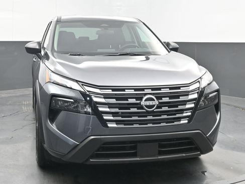 Certified 2025 Nissan Rogue S image 2