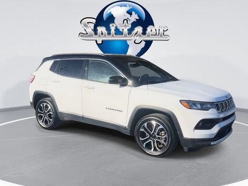 Used 2023 Jeep Compass Limited image 2
