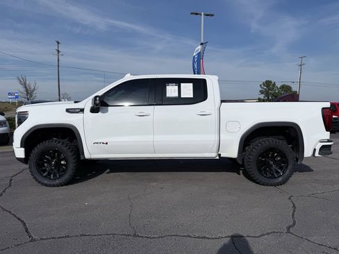 Used 2023 GMC Sierra 1500 AT4 w/ AT4 Preferred Package image 4