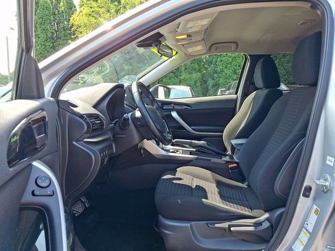 Used 2022 Mitsubishi Eclipse Cross LE AWD/4WD image 13