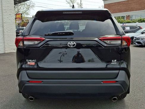 Certified 2024 Toyota RAV4 LE AWD/4WD image 5