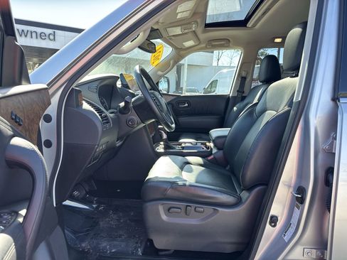 Used 2024 Nissan Armada SL w/ Captain's Chairs Package image 16