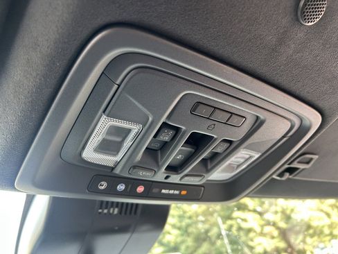 Used 2025 GMC Sierra 2500 AT4X image 61