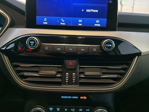 Used 2022 Ford Escape SEL image 31