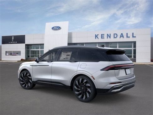 New 2026 Lincoln Nautilus Reserve w/ Jet Appearance Package image 4