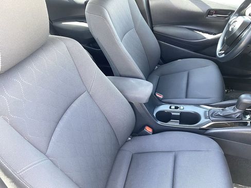 Used 2024 Toyota Corolla LE FWD image 11