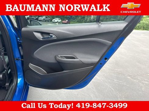Used 2017 Chevrolet Cruze LT w/ Convenience Package FWD image 36