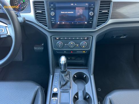 Used 2019 Volkswagen Atlas SE w/ Panoramic Sunroof Package FWD image 28