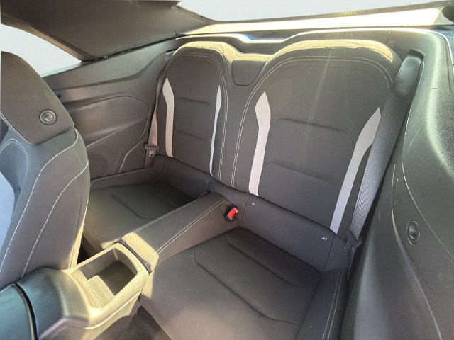 Used 2018 Chevrolet Camaro LT RWD image 14