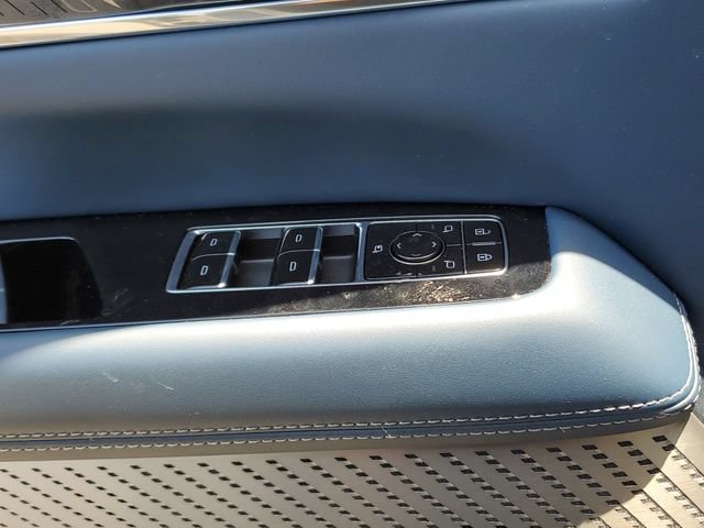 New 2025 Cadillac Escalade IQ Luxury 2 w/ LPO, Radiant Package AWD/4WD image 20