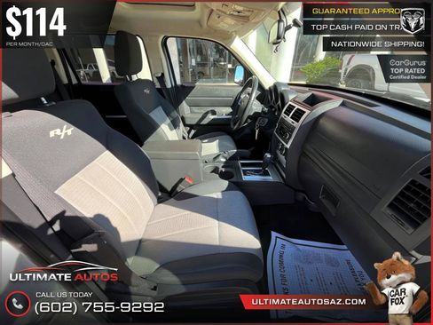 Used 2007 Dodge Nitro R/T RWD image 11