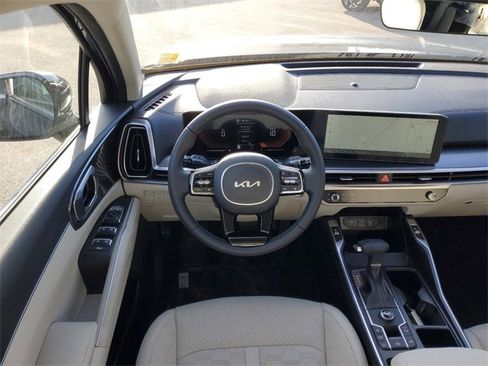 New 2025 Kia Sorento EX image 24