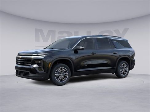 New 2026 Chevrolet Traverse LT image 2