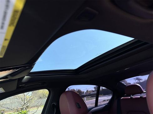 Used 2022 BMW M340i w/ Driving Assistance Package image 6