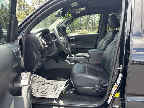 Used 2019 Toyota Tacoma TRD Pro AWD/4WD image 14