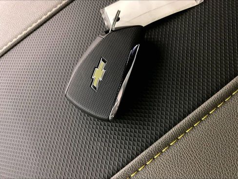 Used 2025 Chevrolet Silverado 1500 ZR2 w/ Technology Package image 14