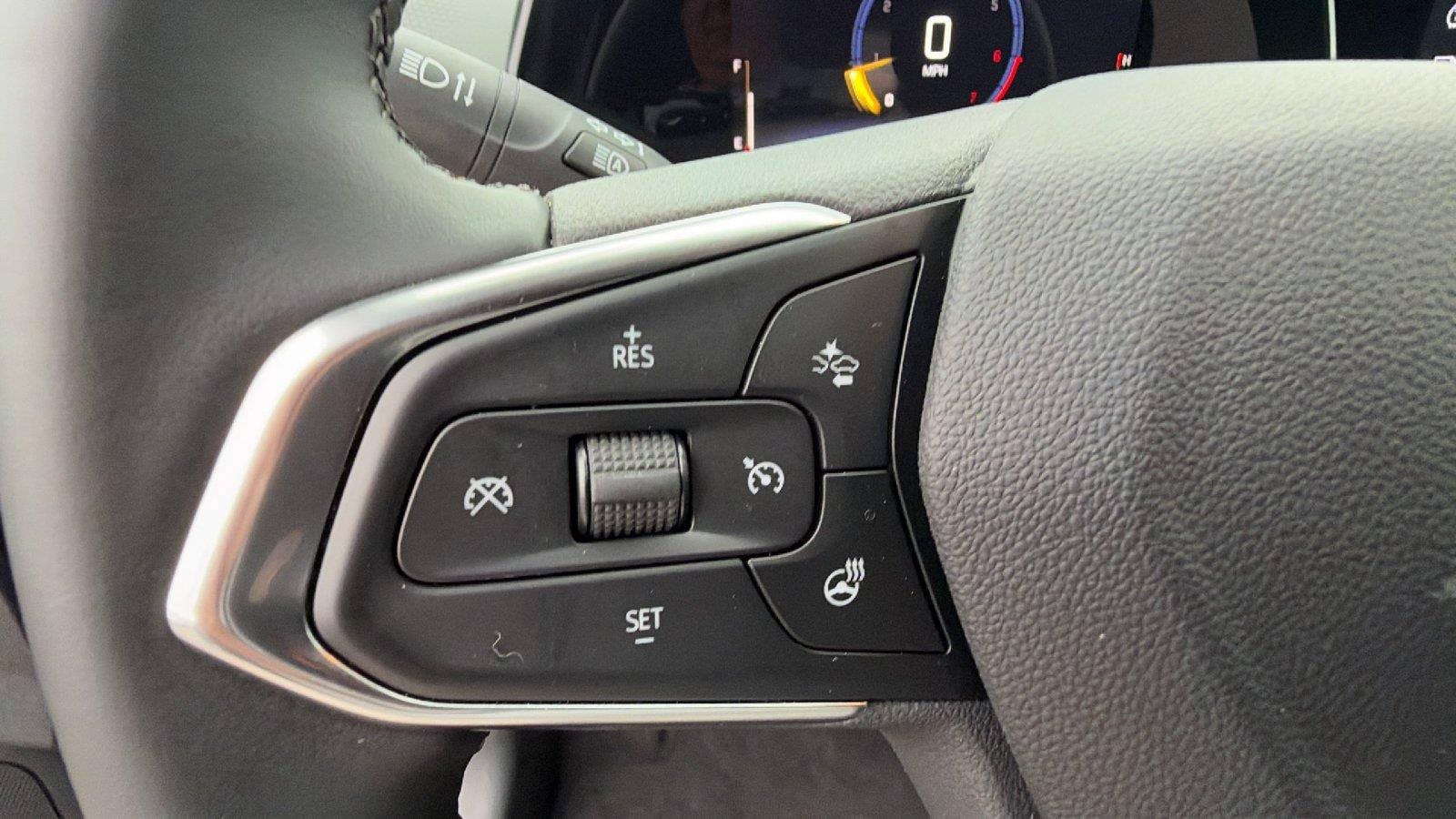 New 2026 Chevrolet Trax ACTIV w/ Sunroof Package FWD image 23