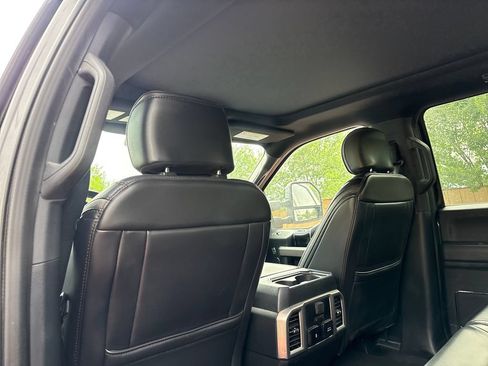 Used 2022 Ford F250 Platinum AWD/4WD image 24