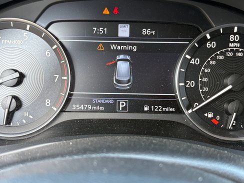 Used 2023 INFINITI QX50 Sensory AWD/4WD image 11