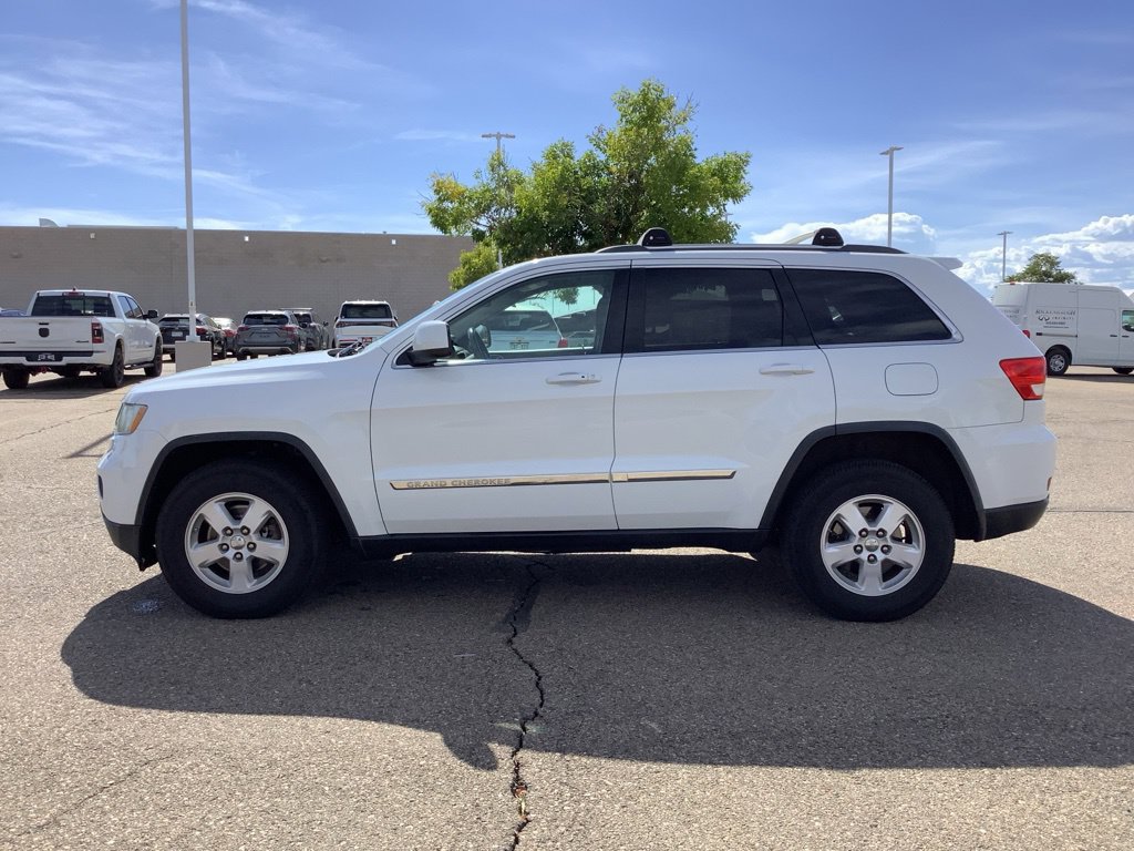 Used 2013 Jeep Grand Cherokee Laredo w/ Laredo E Group AWD/4WD image 23