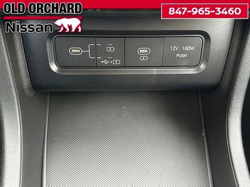 Used 2025 Hyundai Tucson Limited FWD image 16