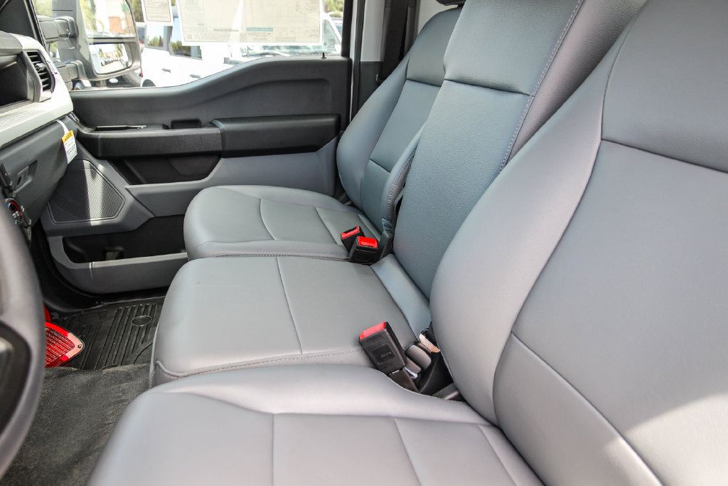 New 2024 Ford F550 2WD Regular Cab Super Duty image 17