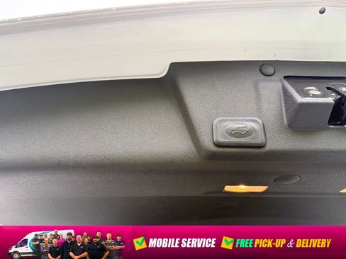 Used 2017 Chevrolet Traverse LT AWD/4WD image 21