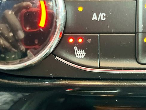 Used 2025 Chevrolet TrailBlazer RS image 19