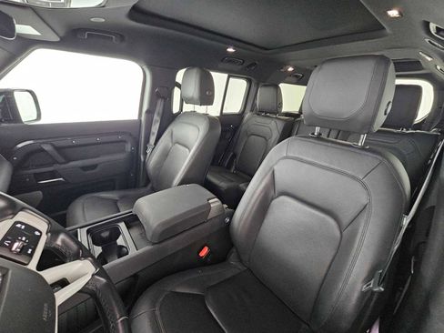 Used 2023 Land Rover Defender 130 S image 23