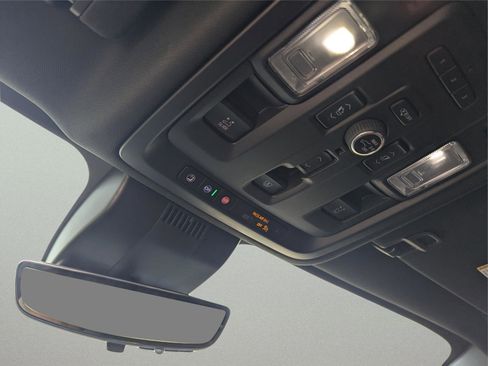 Used 2023 GMC Yukon XL Denali Ultimate w/ LPO, Floor Liner Package image 25