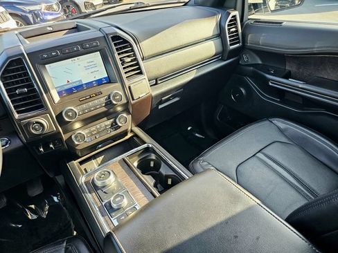 Used 2021 Ford Expedition Limited AWD/4WD image 35