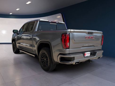 Used 2021 GMC Sierra 1500 Denali w/ Denali Premium Package AWD/4WD image 3