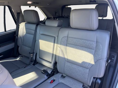 Used 2023 Toyota Sequoia Limited w/ TRD Off-Road Package image 13